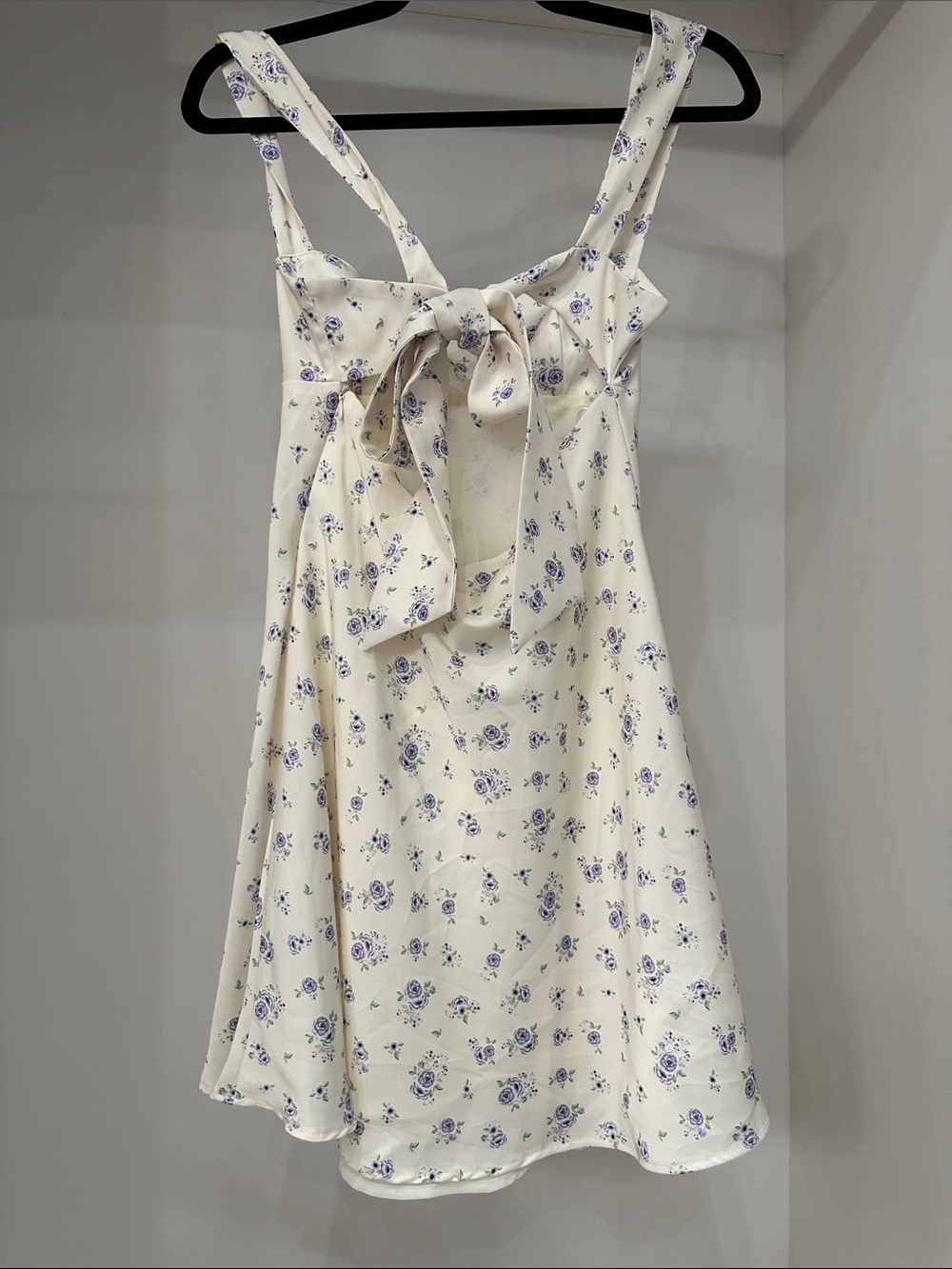 Zara size small white and purple floral dress. new - Picture 3 of 6